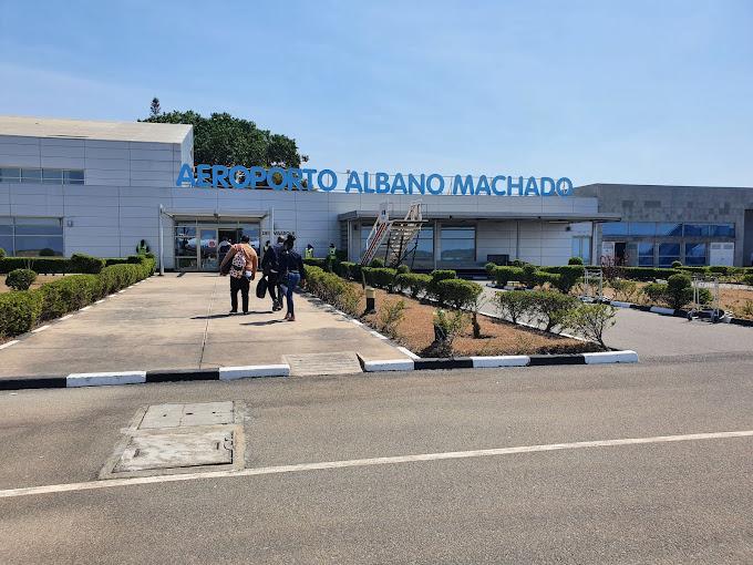 Aeroporto Albano Machado